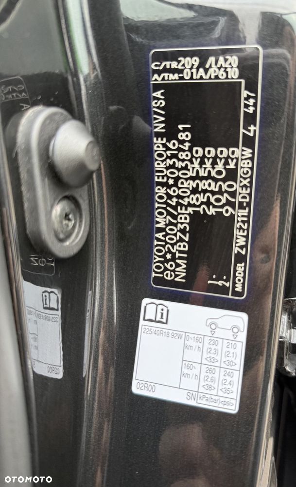 Toyota Corolla 1.8 Hybrid Executive - 37