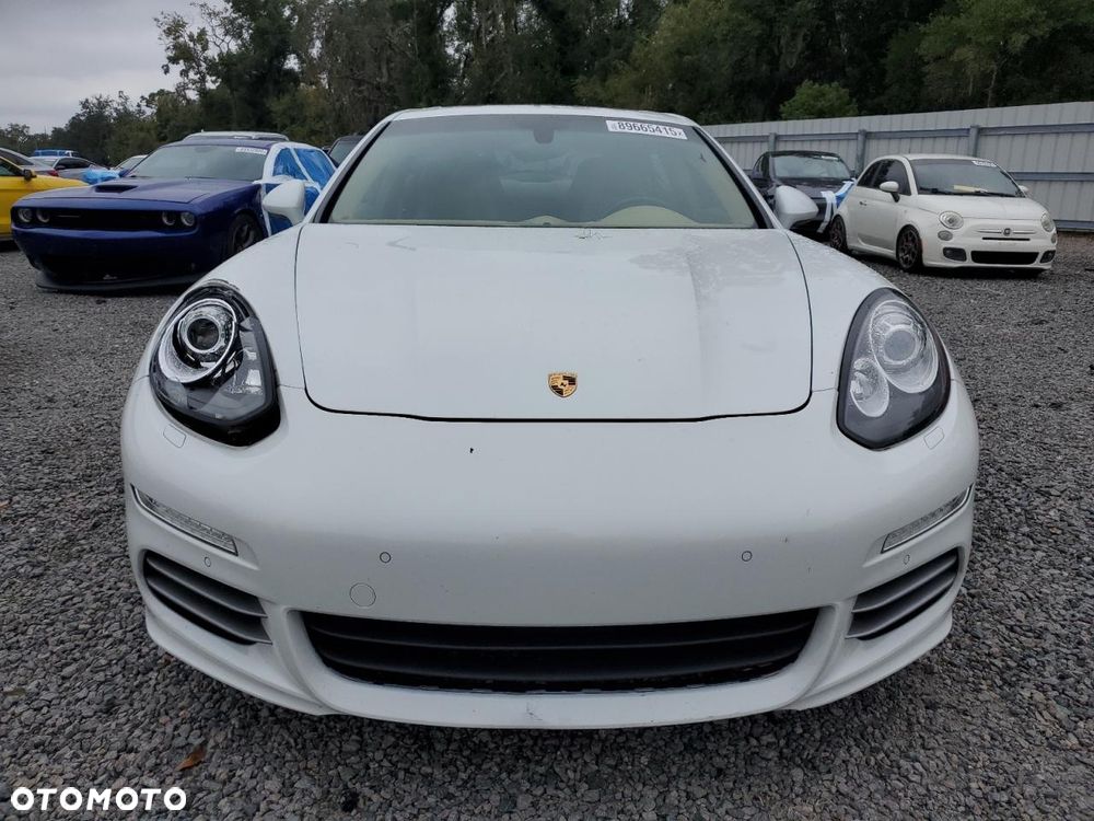 Porsche Panamera Standard - 7