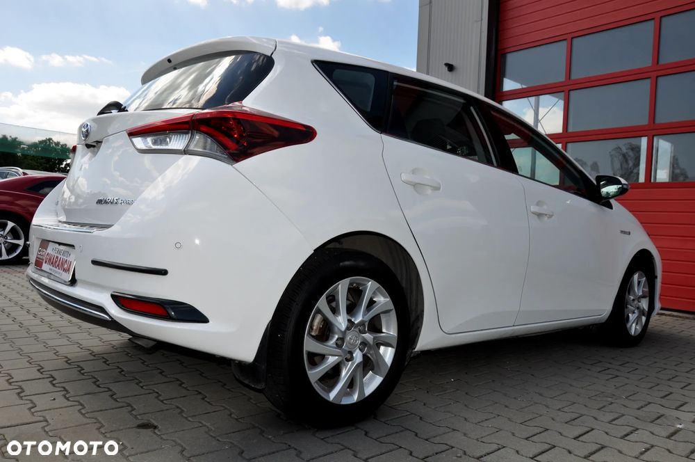 Toyota Auris - 16
