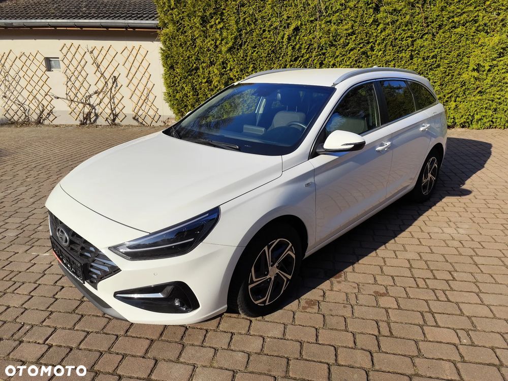 Hyundai i30 1.5 T-GDI 48V-Hybrid Advantage - 3