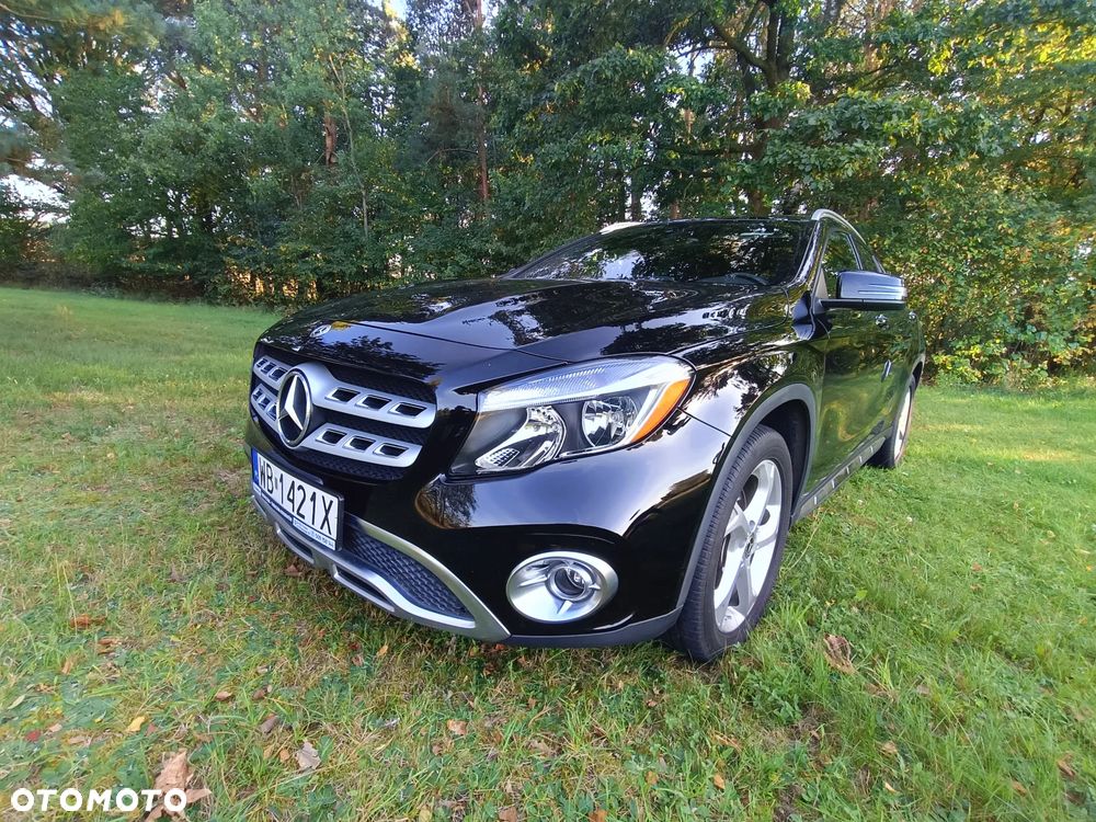 Mercedes-Benz GLA 250 4-Matic AMG Line - 11