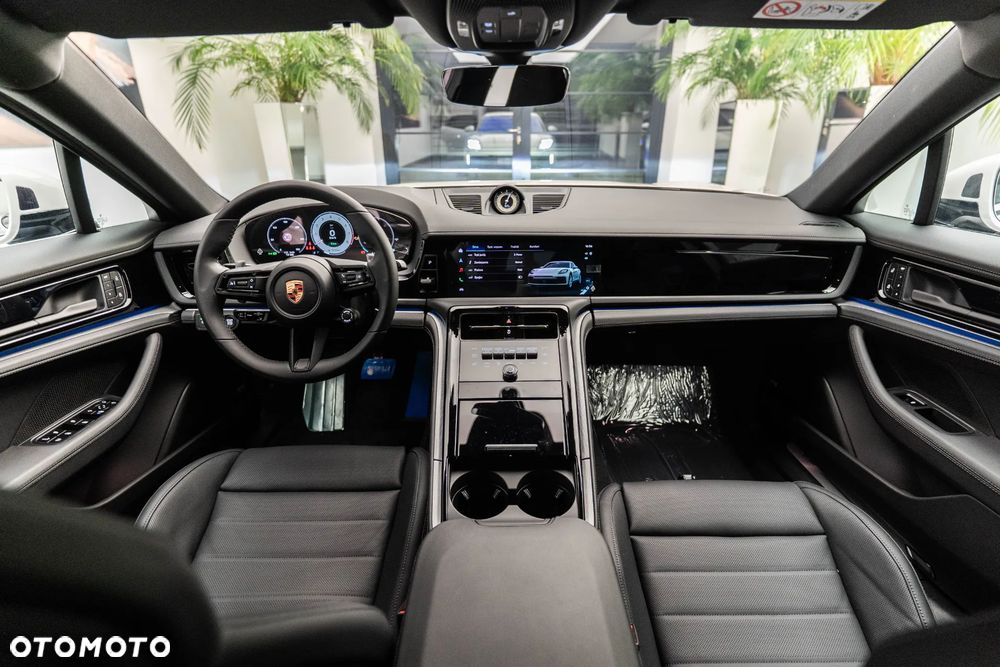 Porsche Panamera - 11