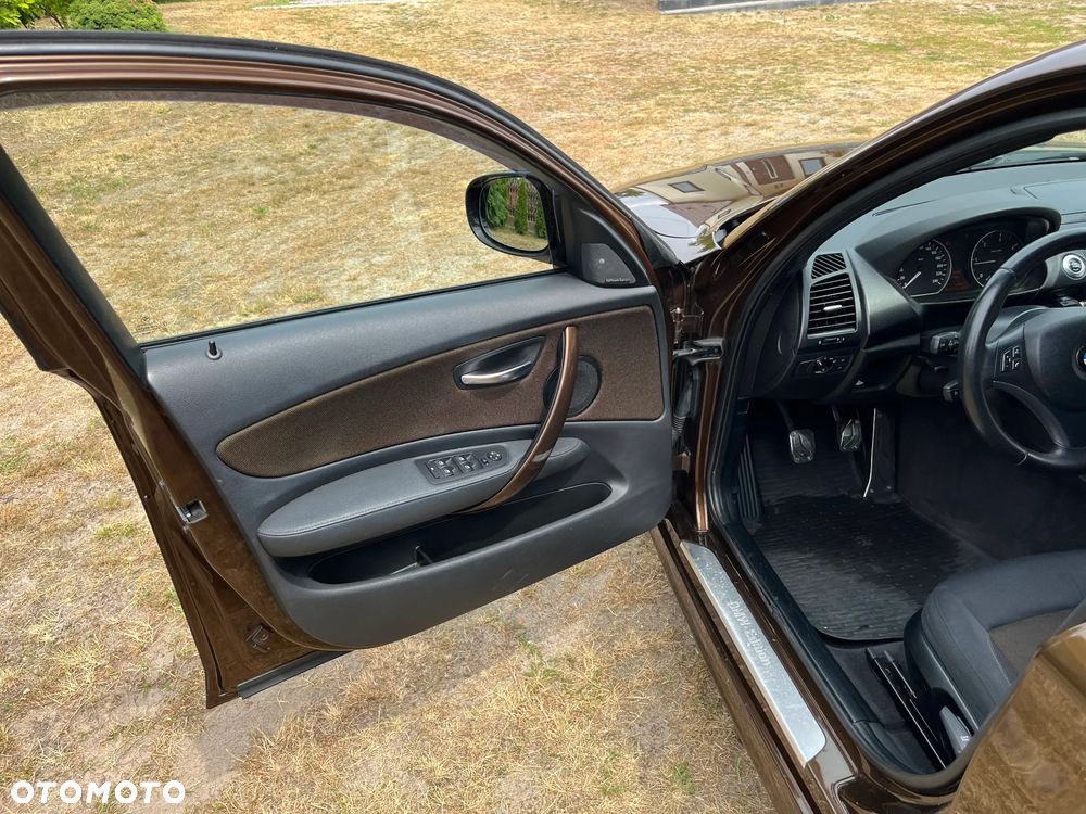 BMW Seria 1 118d DPF Edition Lifestyle - 28