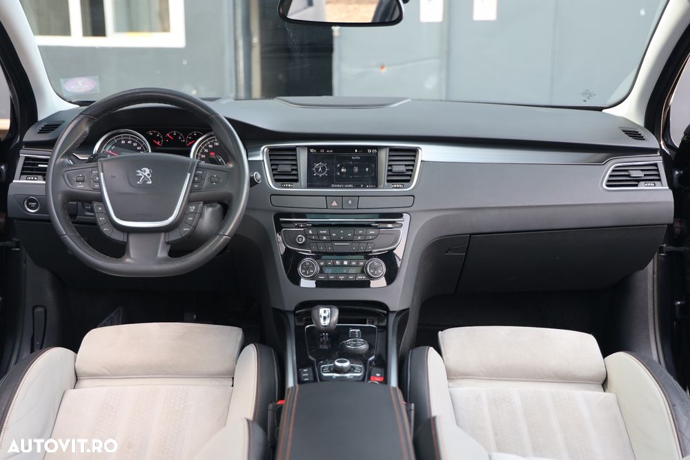 Peugeot 508 RXH Hybrid4 - 8