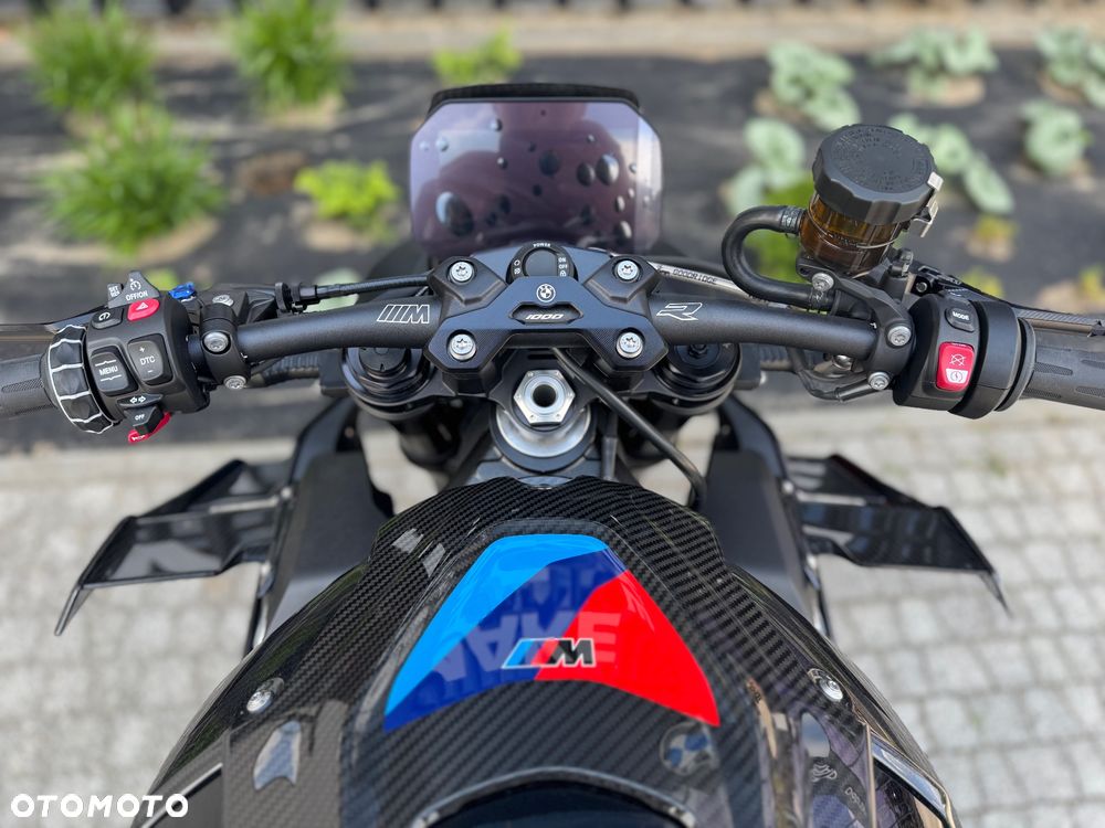 BMW R - 8