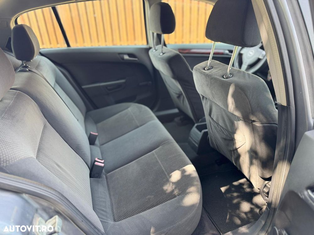 Opel Astra 1.6i Elegance - 7