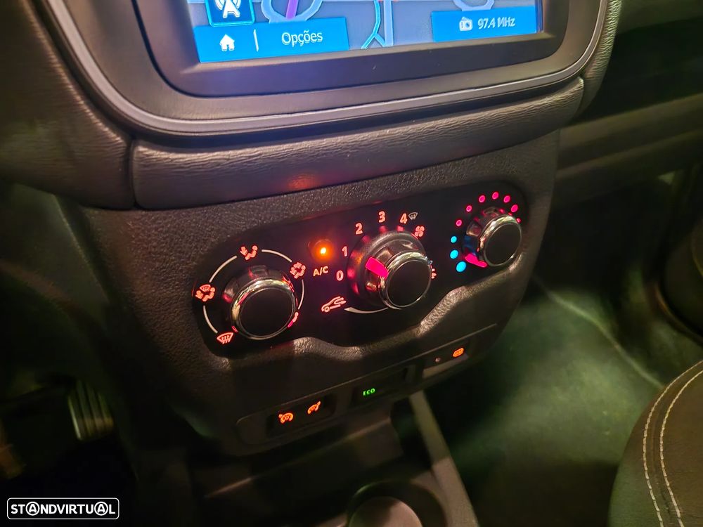 Dacia Lodgy 1.5 dCi Stepway 7L - 22