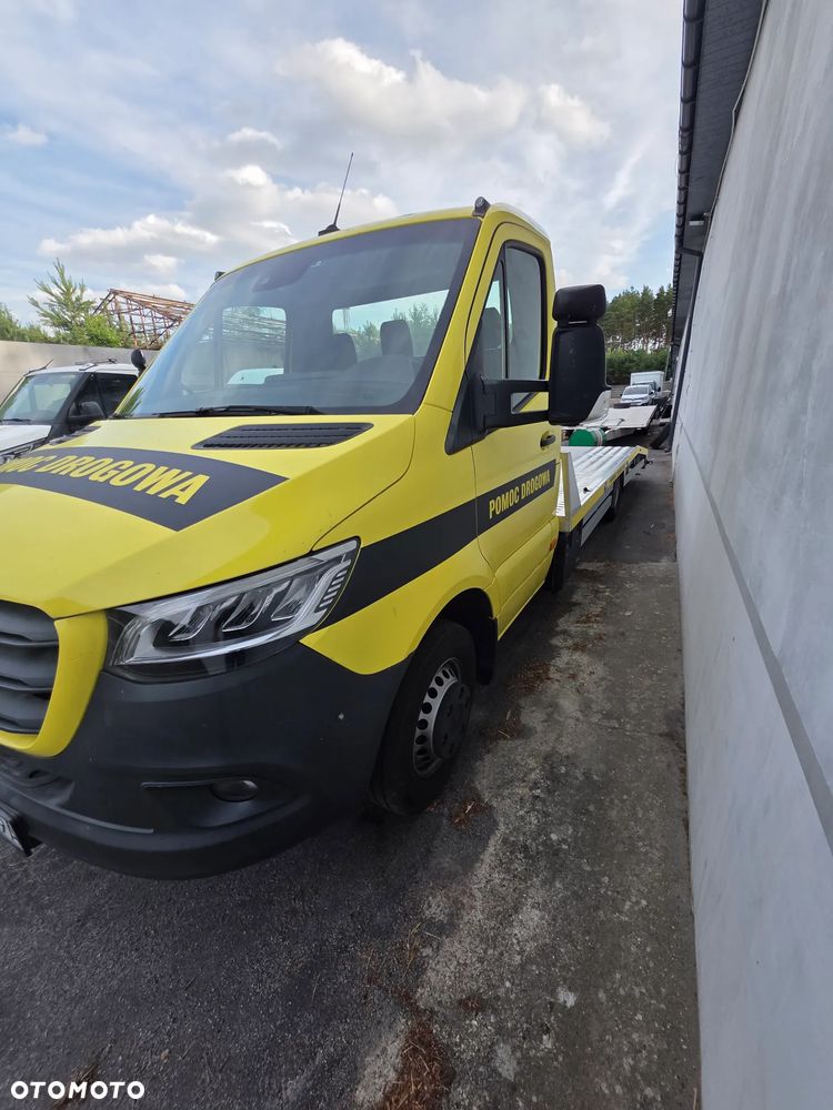 Mercedes-Benz Sprinter - 4