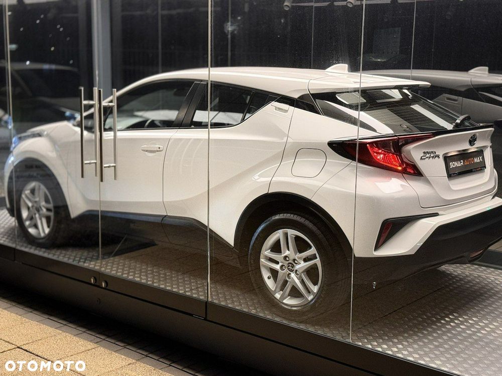 Toyota C-HR - 6