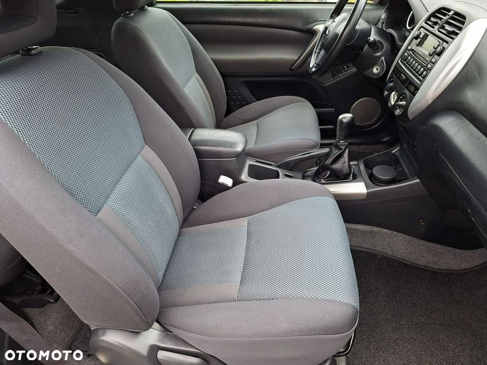 Toyota RAV4 - 7