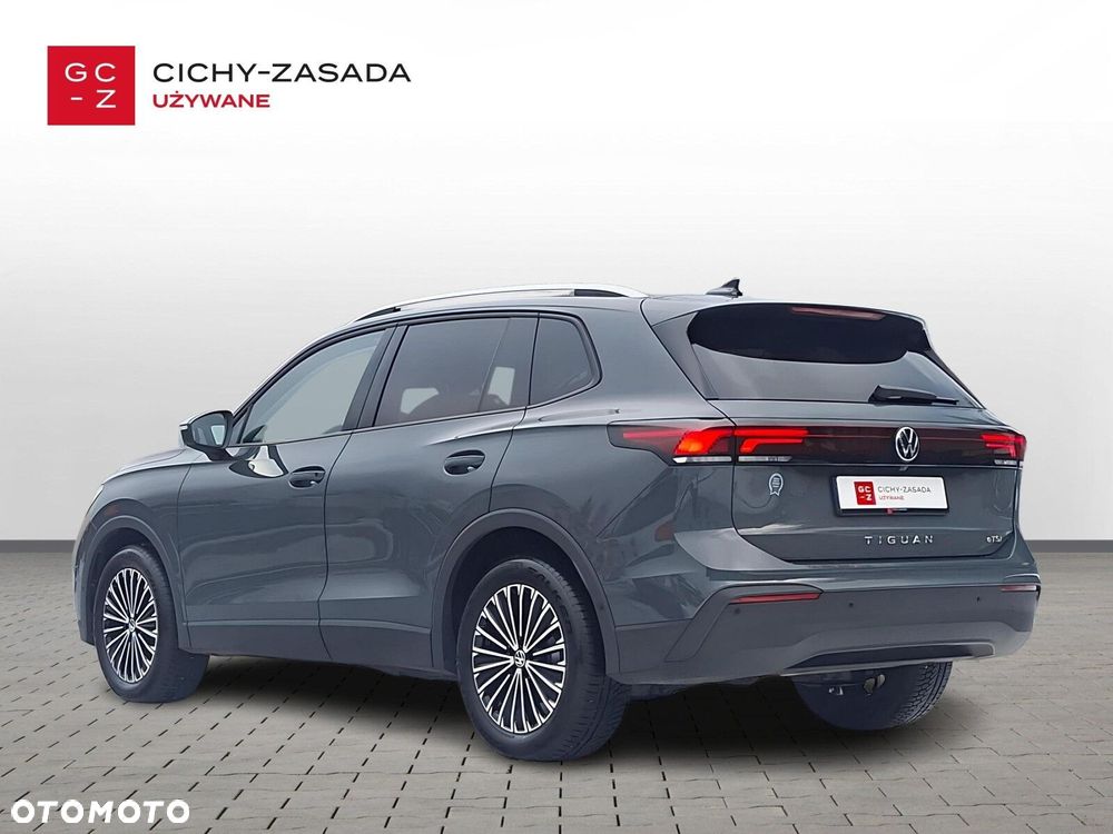Volkswagen Tiguan - 3