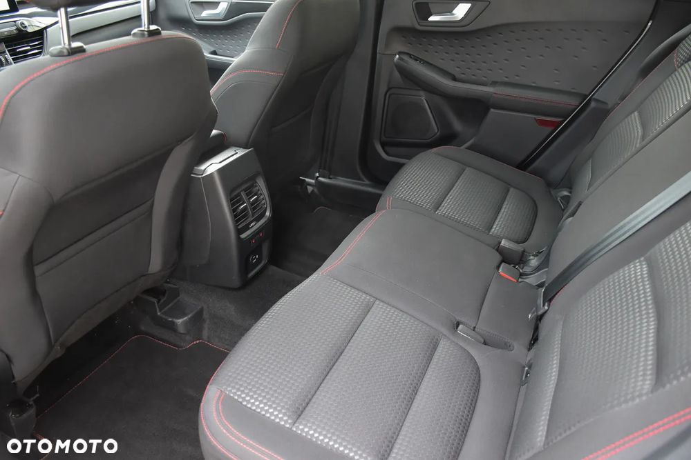 Ford Kuga 1.5 EcoBoost FWD ST-Line X - 39