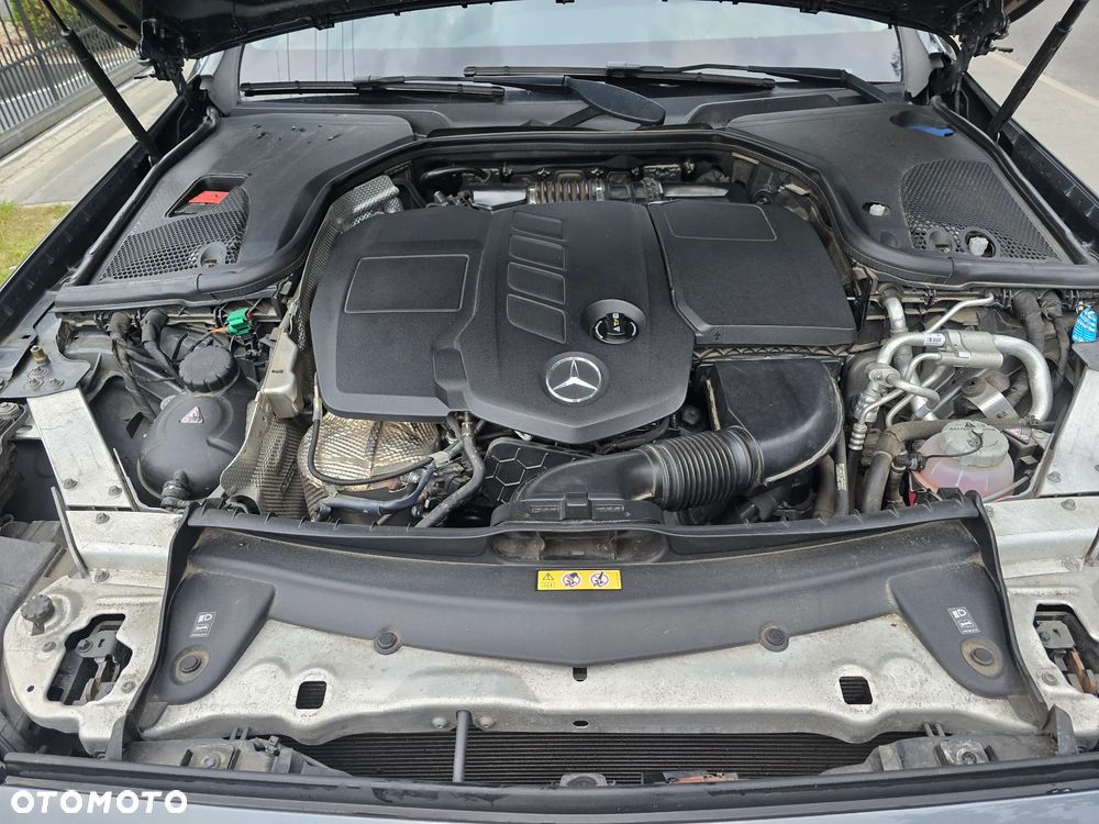 Mercedes-Benz Klasa E - 15