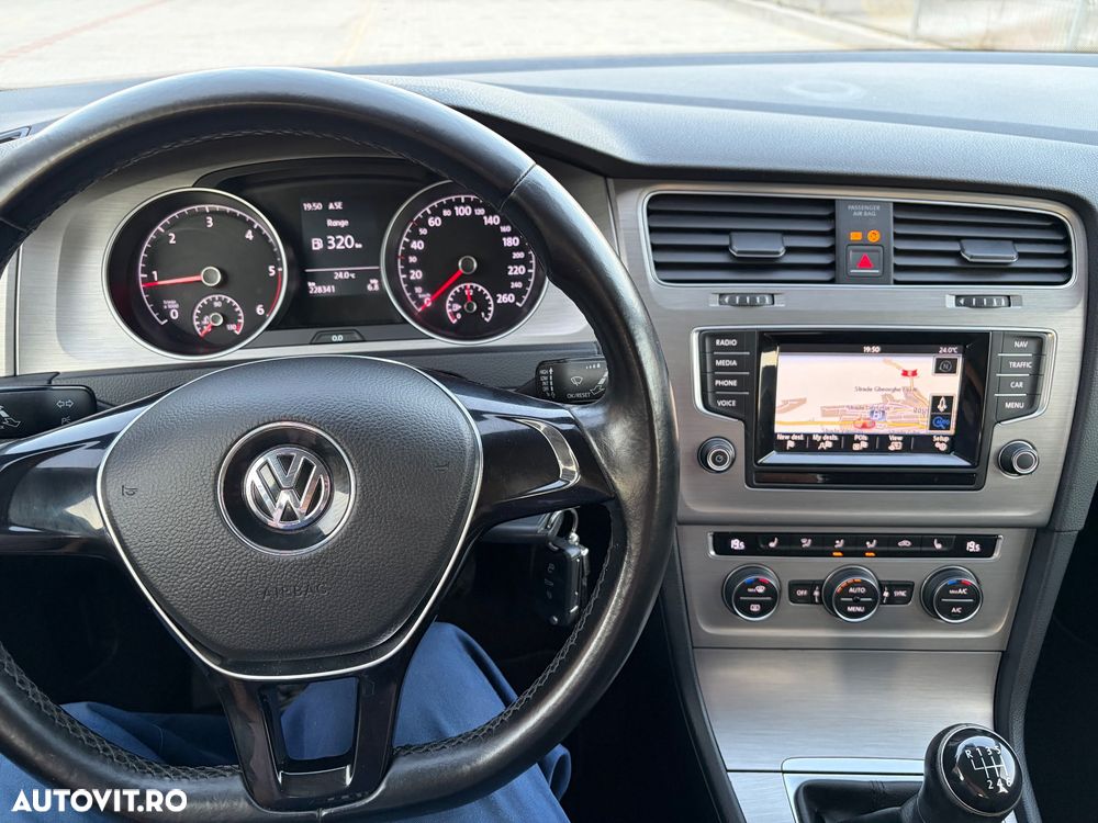 Volkswagen Golf 2.0 TDI (BlueMotion Technology) Highline - 22