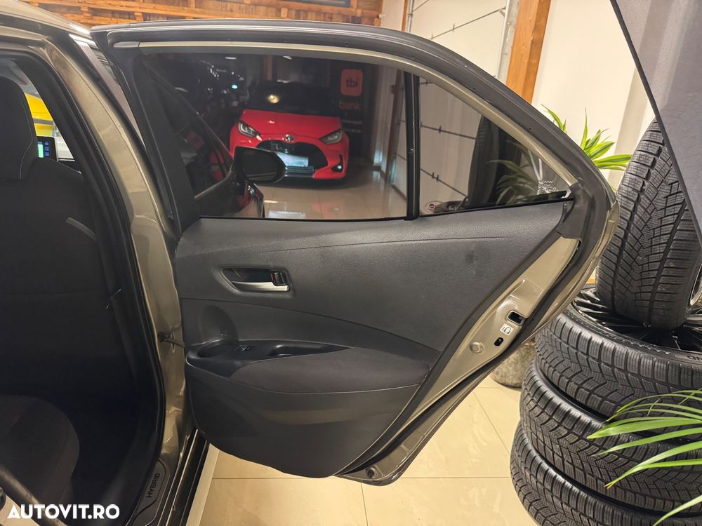 Toyota Corolla - 27