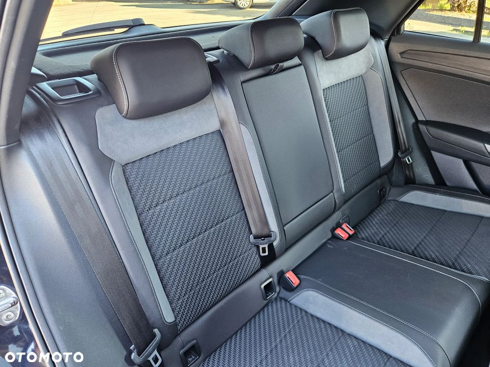 Volkswagen T-Roc 1.5 TSI OPF DSG R-Line - 27