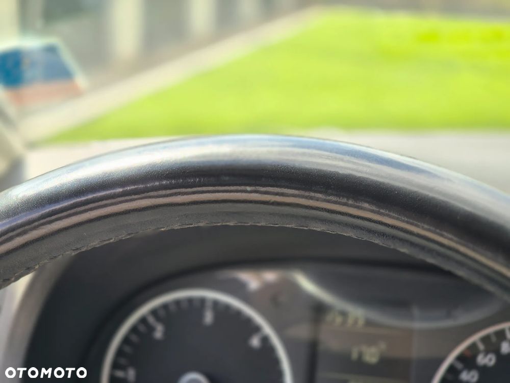 Volkswagen Polo 1.6 TDI Highline - 16