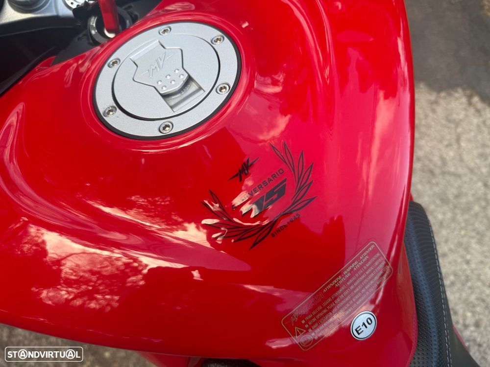 MV Agusta Turismo Veloce Rosso Aniversário 75 - 16