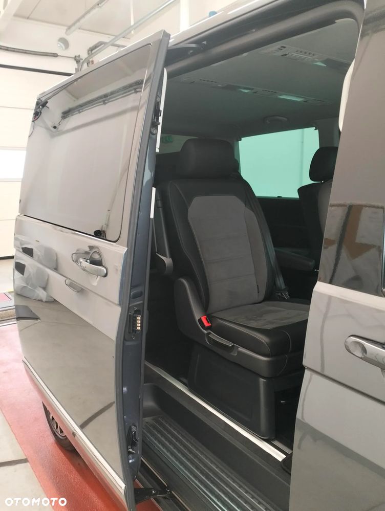Volkswagen Multivan - 30