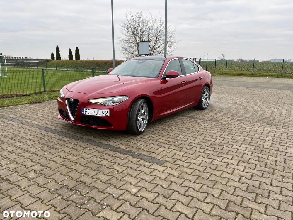 Alfa Romeo Giulia 2.0 Turbo 16V AT8-Q4 Ti - 1