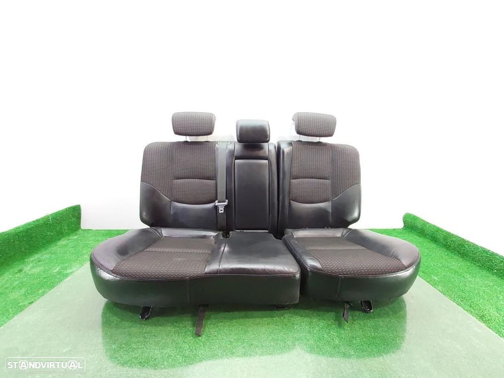 BANCOS TRASEIROS HYUNDAI I30 - 1