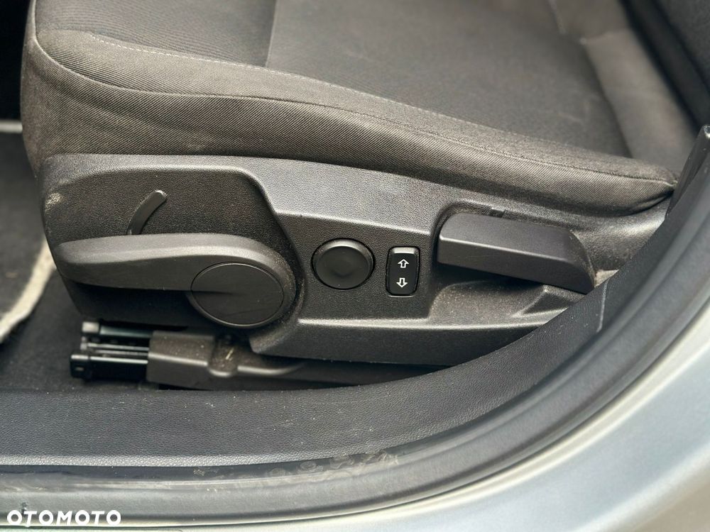 Opel Insignia - 13