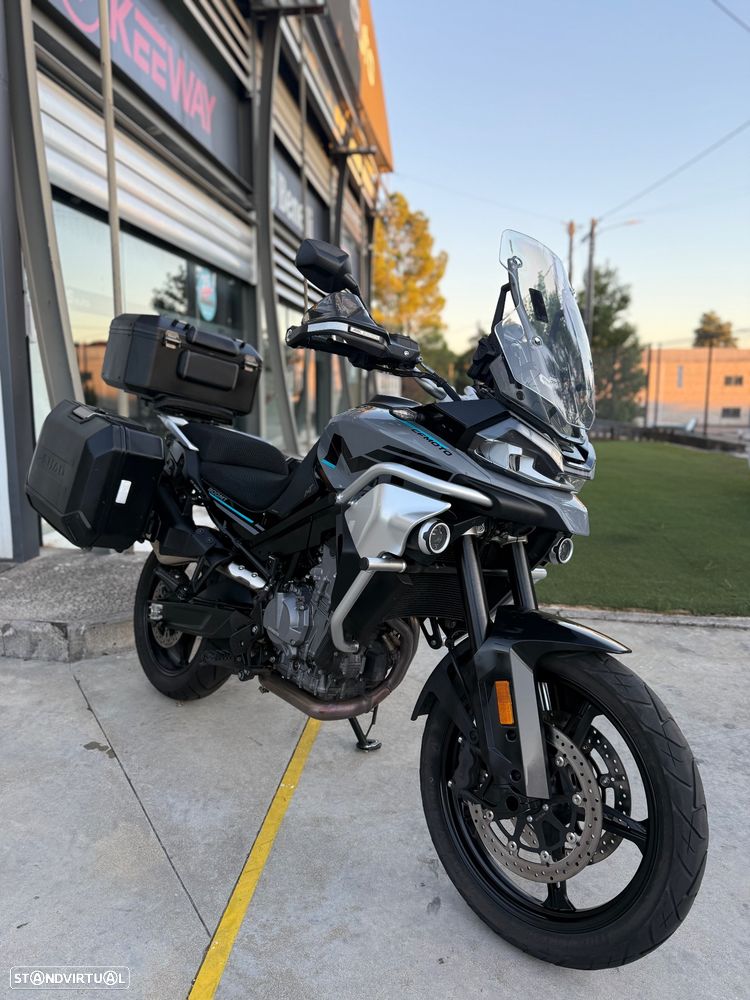 CF Moto 800MT Sport c/ malas Shad Terra - 14