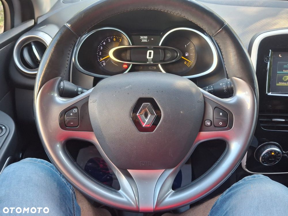 Renault Clio 1.2 16V 75 Limited - 14