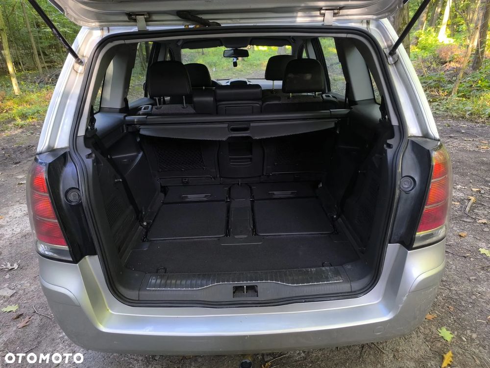 Opel Zafira - 15