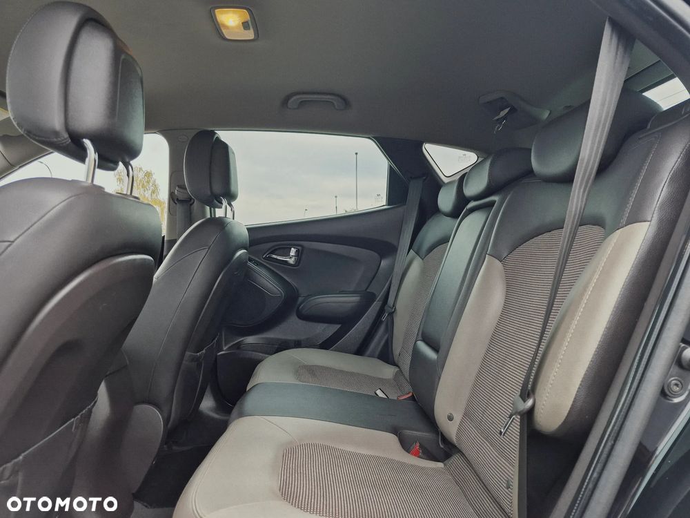 Hyundai ix35 2.0 4WD Premium - 19