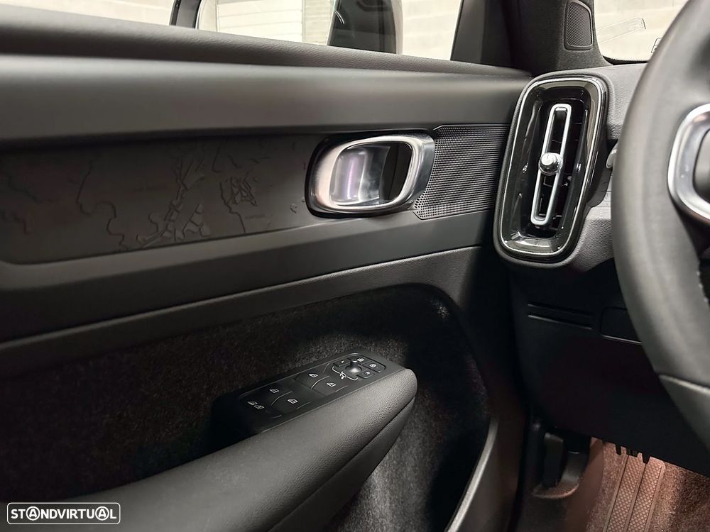Volvo XC 40 Recharge 69 kWh Single Motor Core - 44