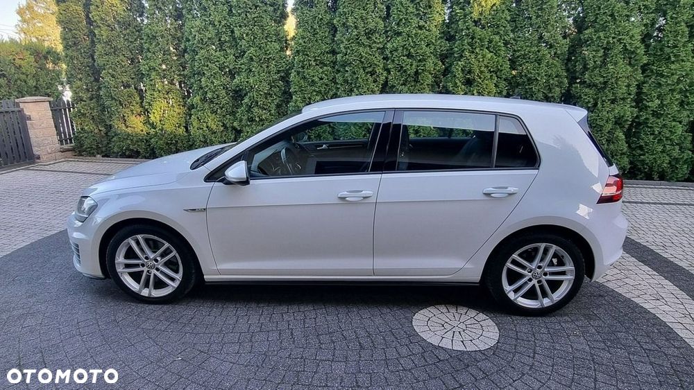 Volkswagen Golf - 3