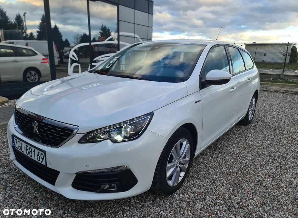 Peugeot 308 BlueHDi 130 EAT8 Allure Pack - 13