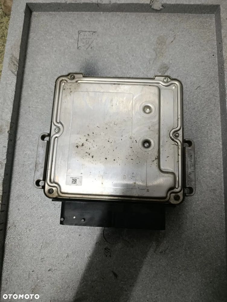 STEROWNIK SILNIKA KOMPUTER 2.3 HPI 14- IVECO DAILY 6 VI - 3