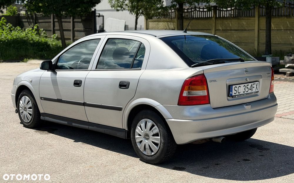 Opel Astra 1.6 16V 100 - 5