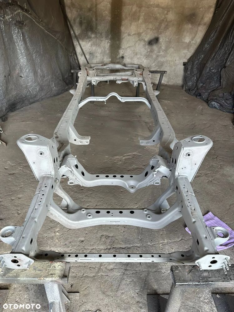 Toyota Land Cruiser - 38