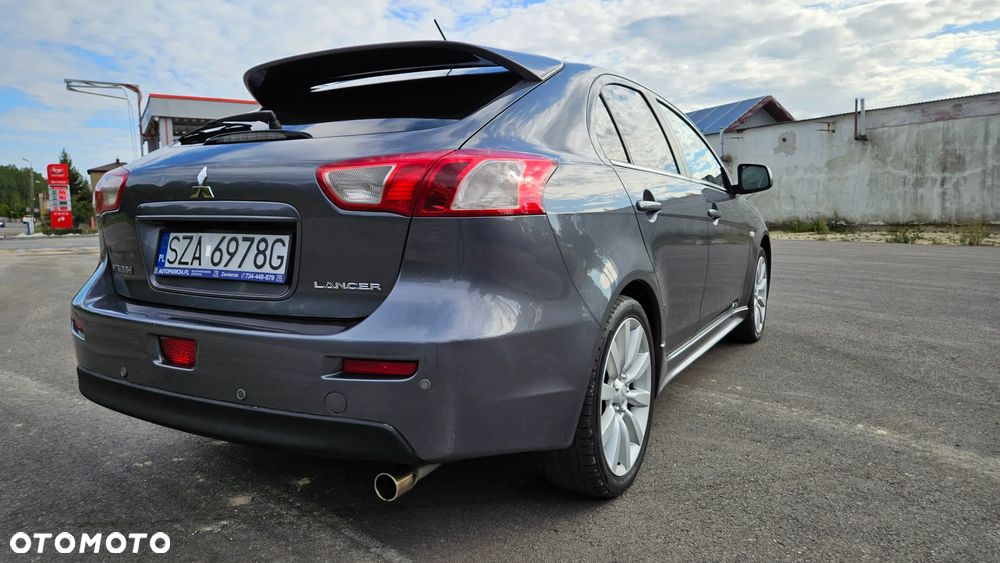 Mitsubishi Lancer 1.8 Intense - 14