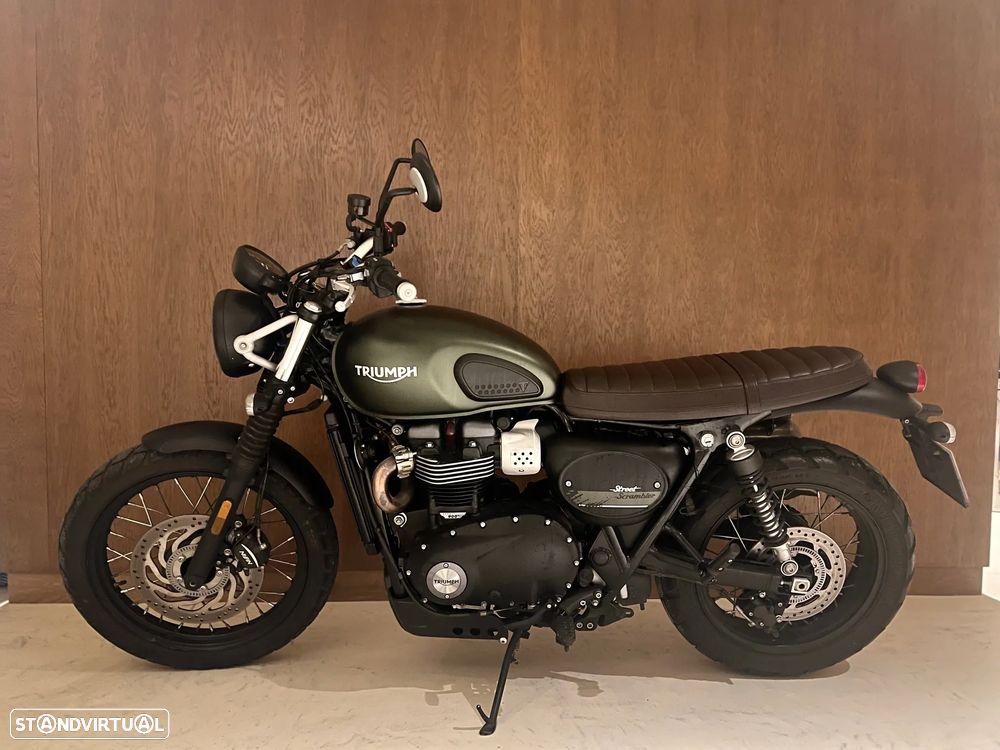 Triumph Scrambler - 1