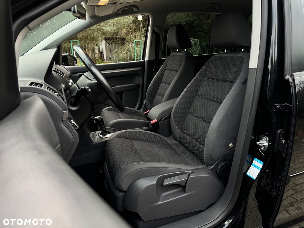 Volkswagen Touran 1.6 TDI DPF BlueMotion Technology DSG Comfortline - 8