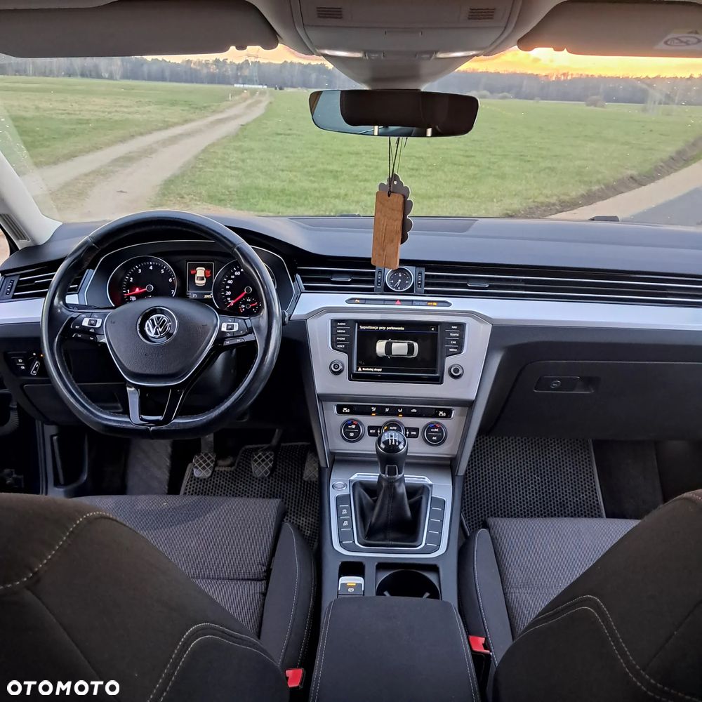 Volkswagen Passat 1.8 TSI BMT Comfortline - 19