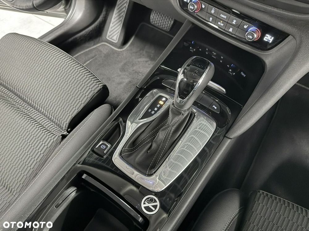 Opel Insignia - 24
