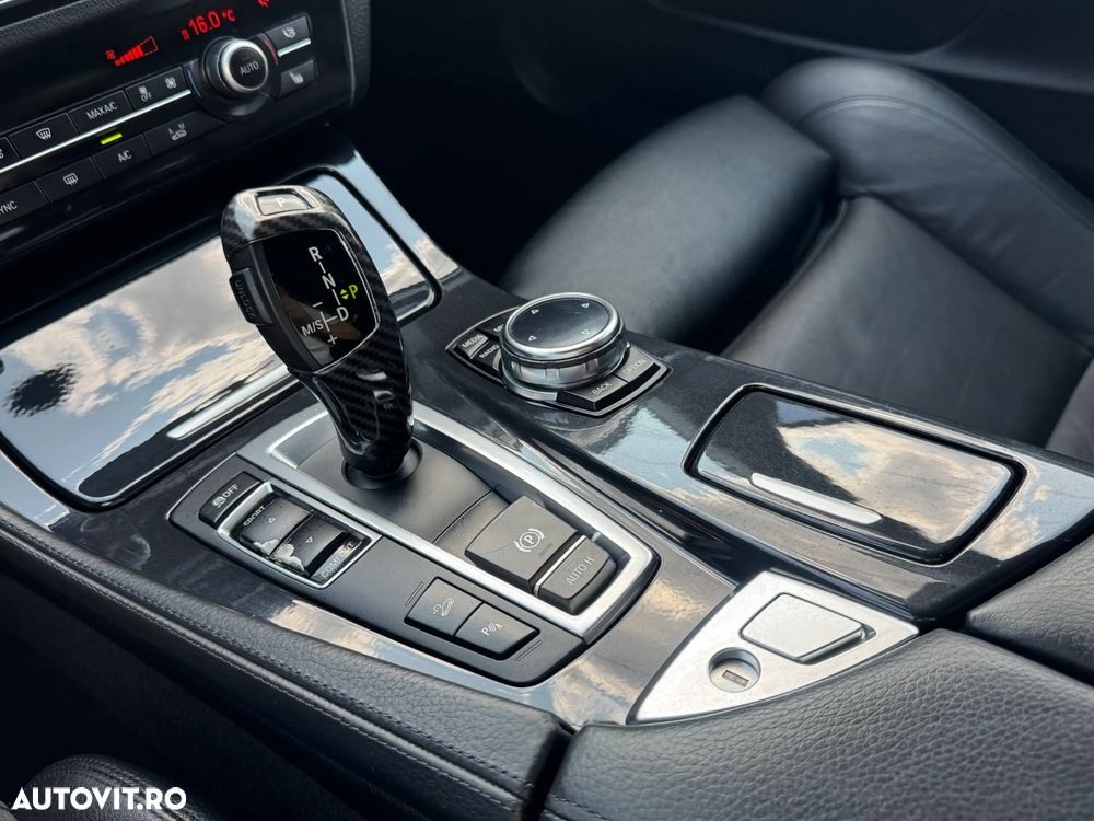 BMW Seria 5 520d xDrive Aut. Luxury Line - 13