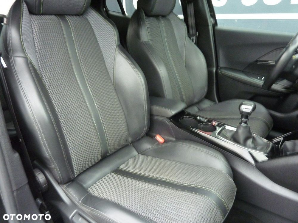 Peugeot 2008 - 16