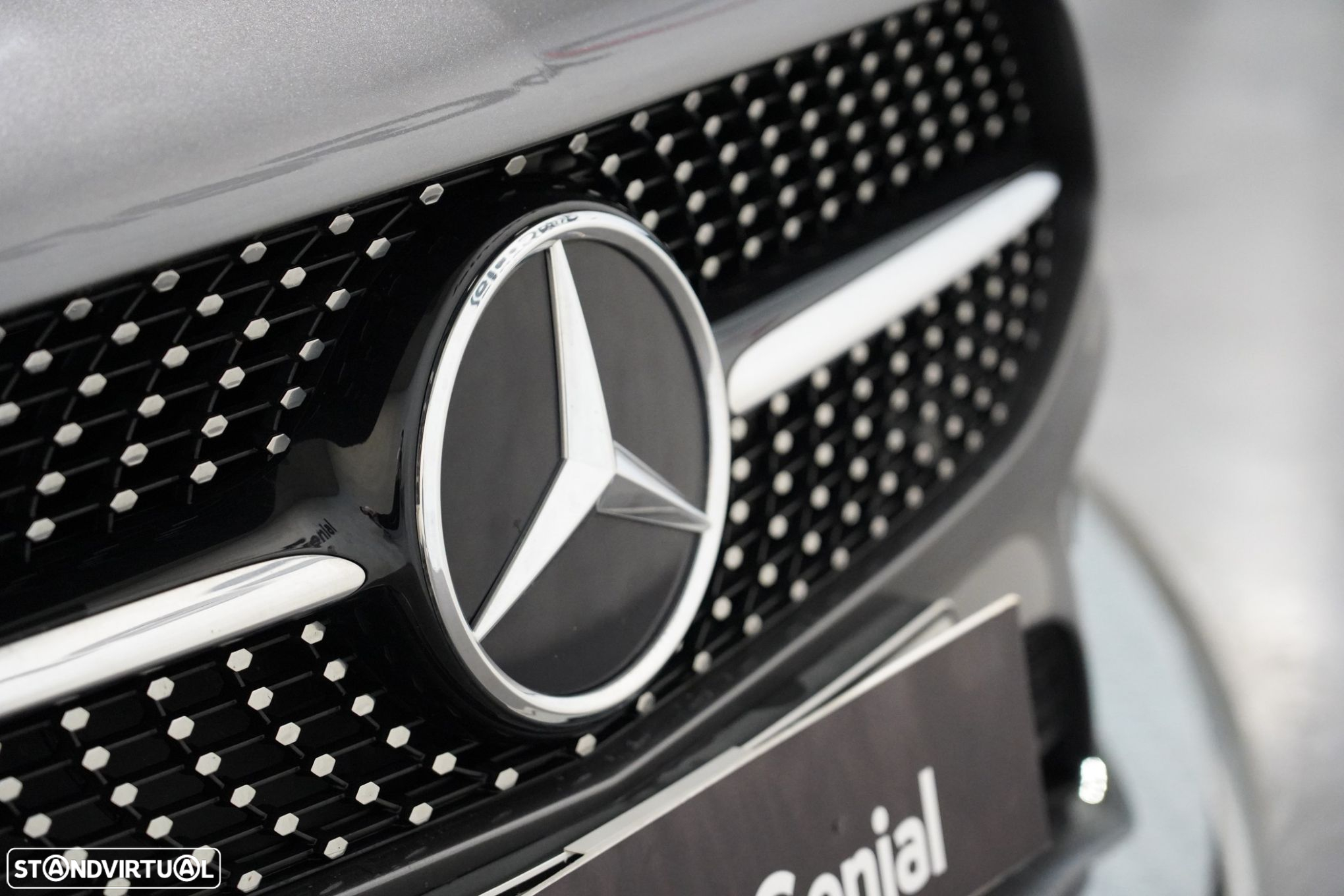 Mercedes-Benz A 250 e AMG Line - 37
