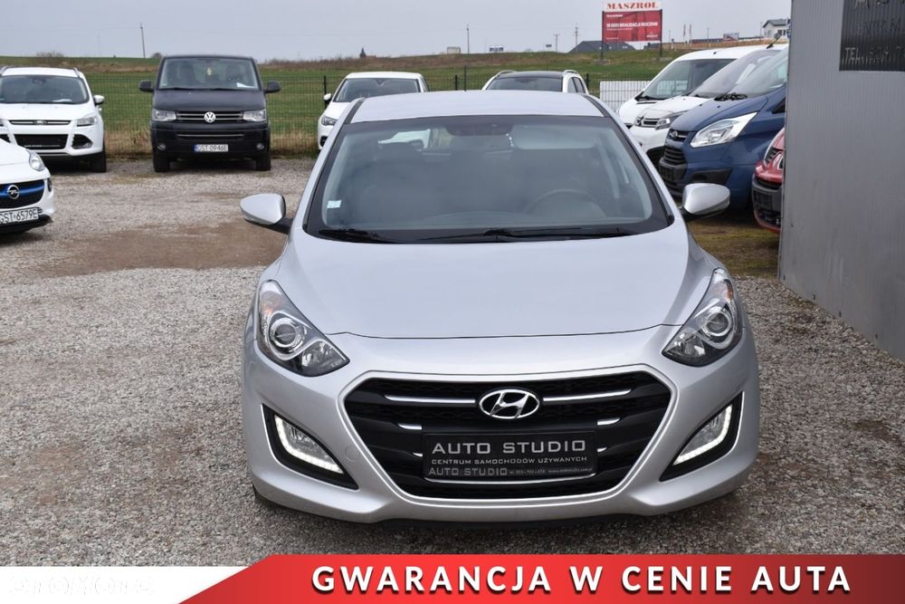 Hyundai i30 1.6 CRDi Fifa World Cup Edition - 26