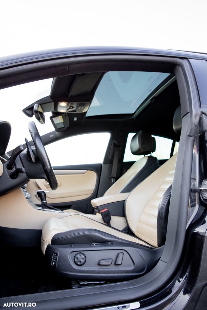 Volkswagen Passat CC - 12