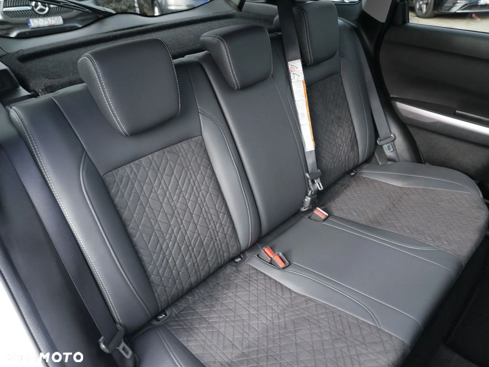 Suzuki Vitara 1.5 Strong Hybrid Elegance Sun 4WD AGS - 26