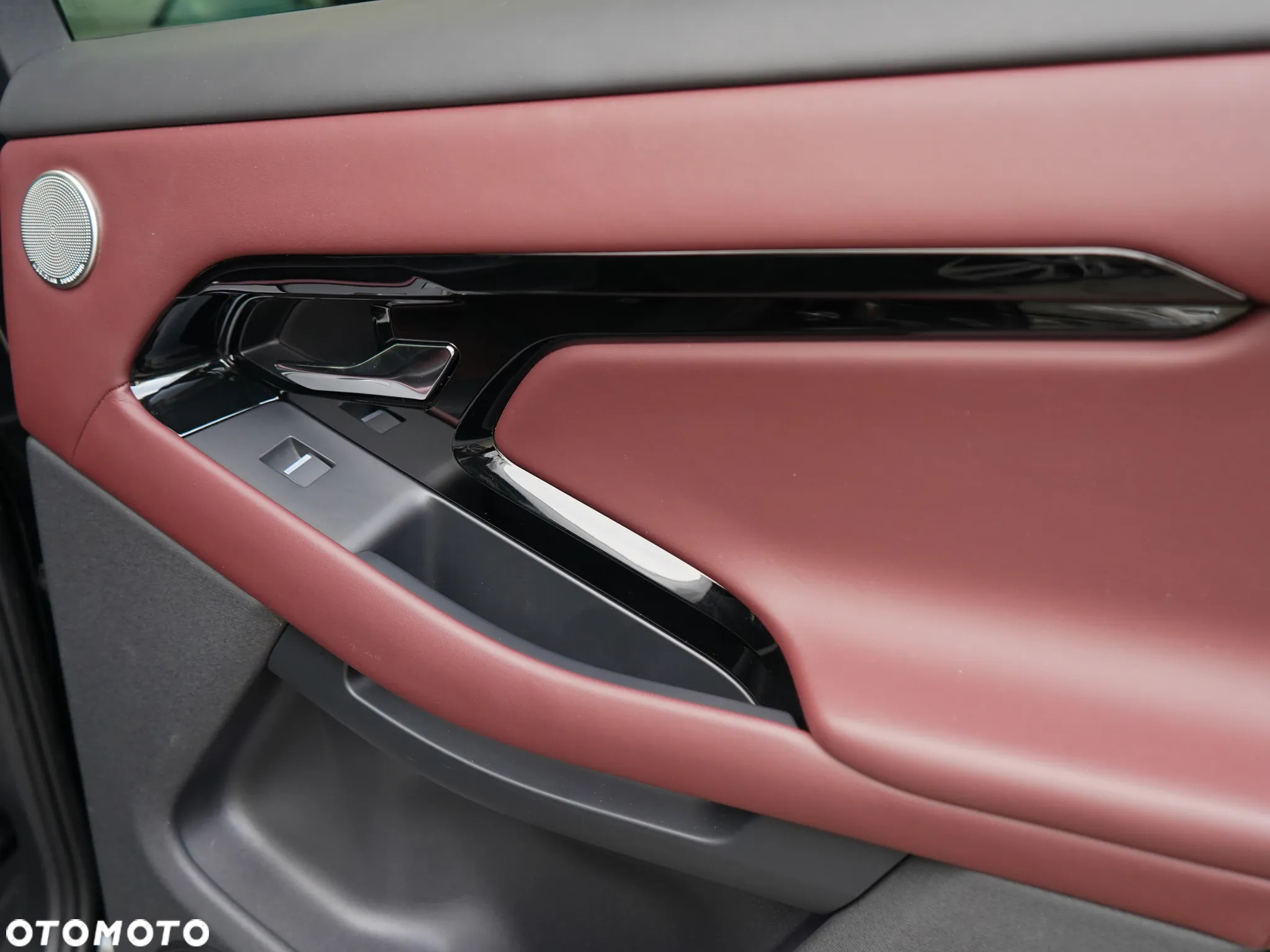 Land Rover Range Rover Evoque D200 Autobiography - 23