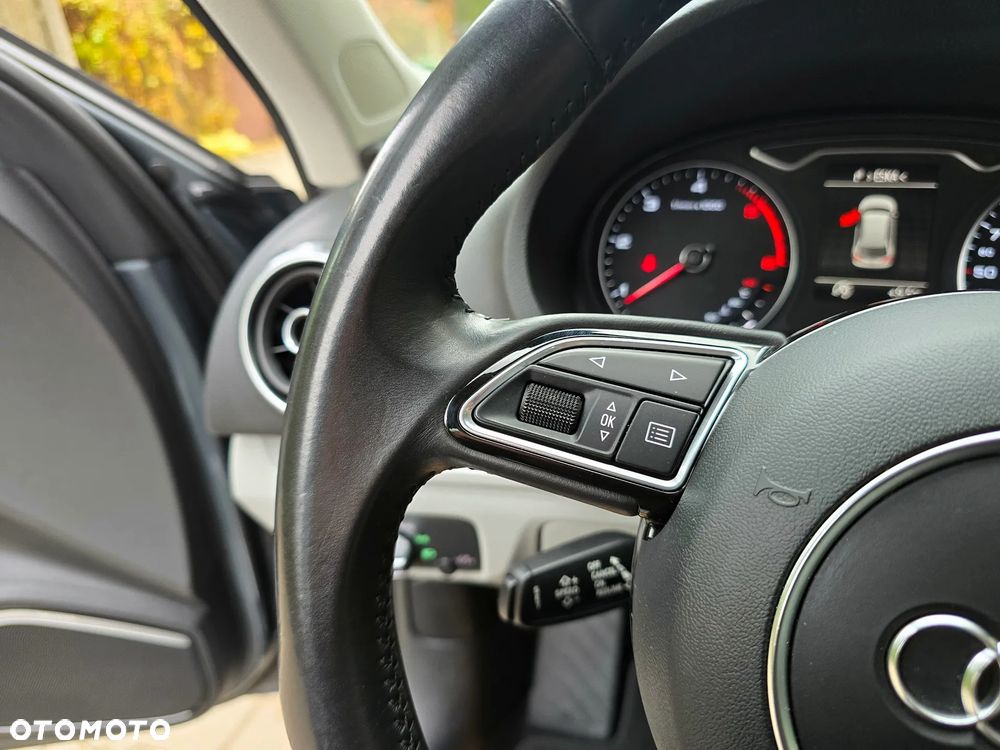 Audi A3 Sportback - 12