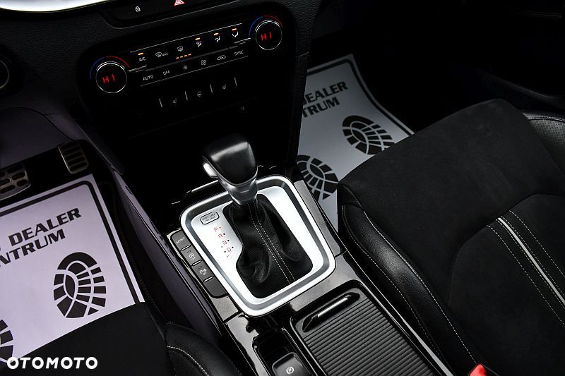 Kia ProCeed 1.4 T-GDI DCT7 OPF GT LINE - 16